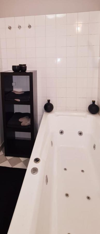 Krisna Apartment Budapest Esterno foto